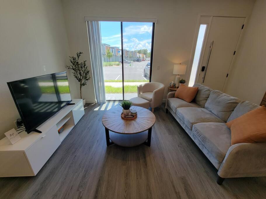 Modern New Townhome at the Hub a few miles to Disney view 5