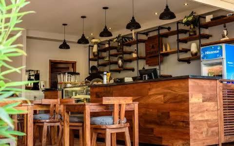 Kampala Vacations - Charming City Centre Apartment with Stunning Views  Free WiFi - Property Image 19