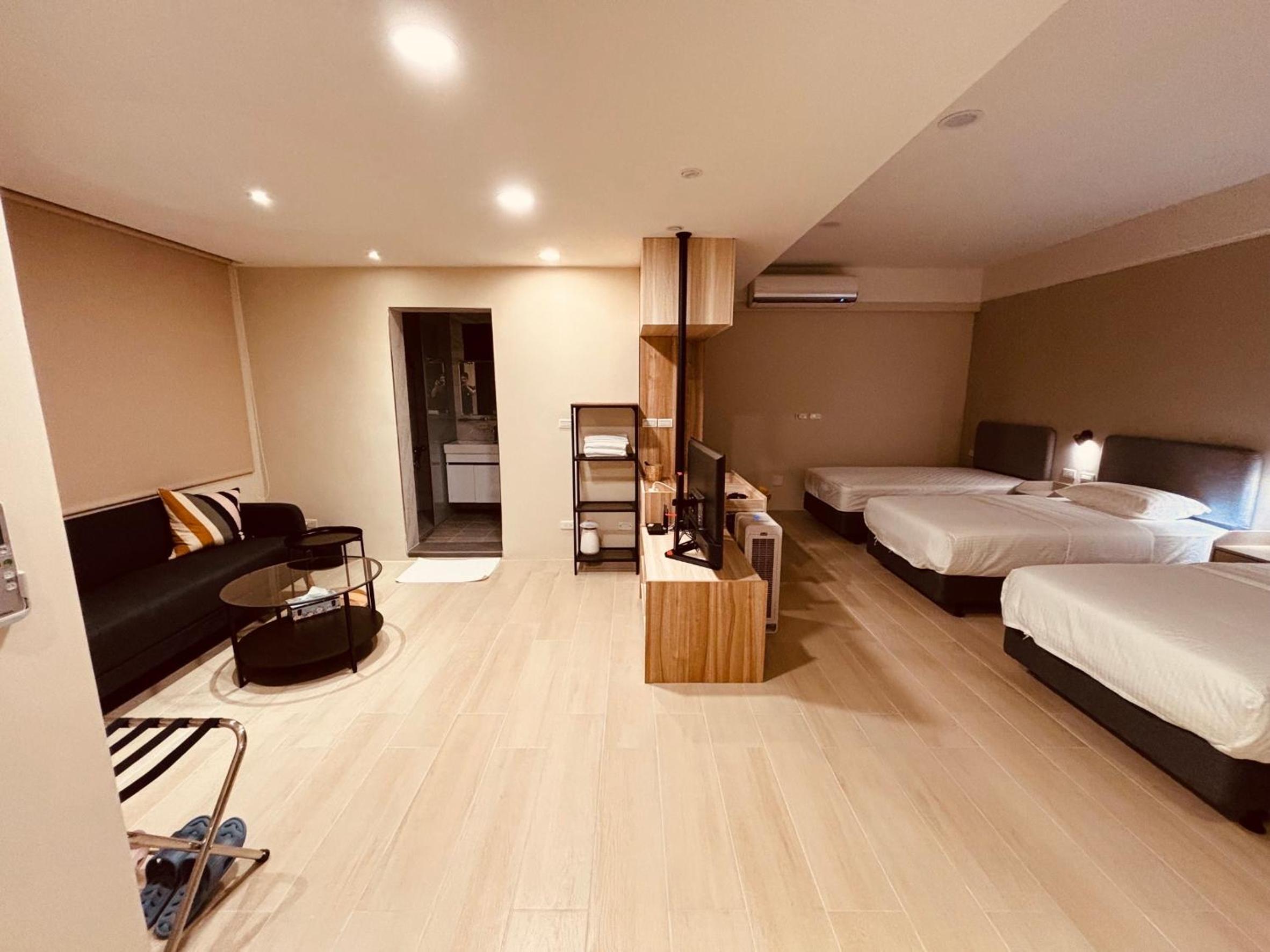 Chao Zhou 86 B&B