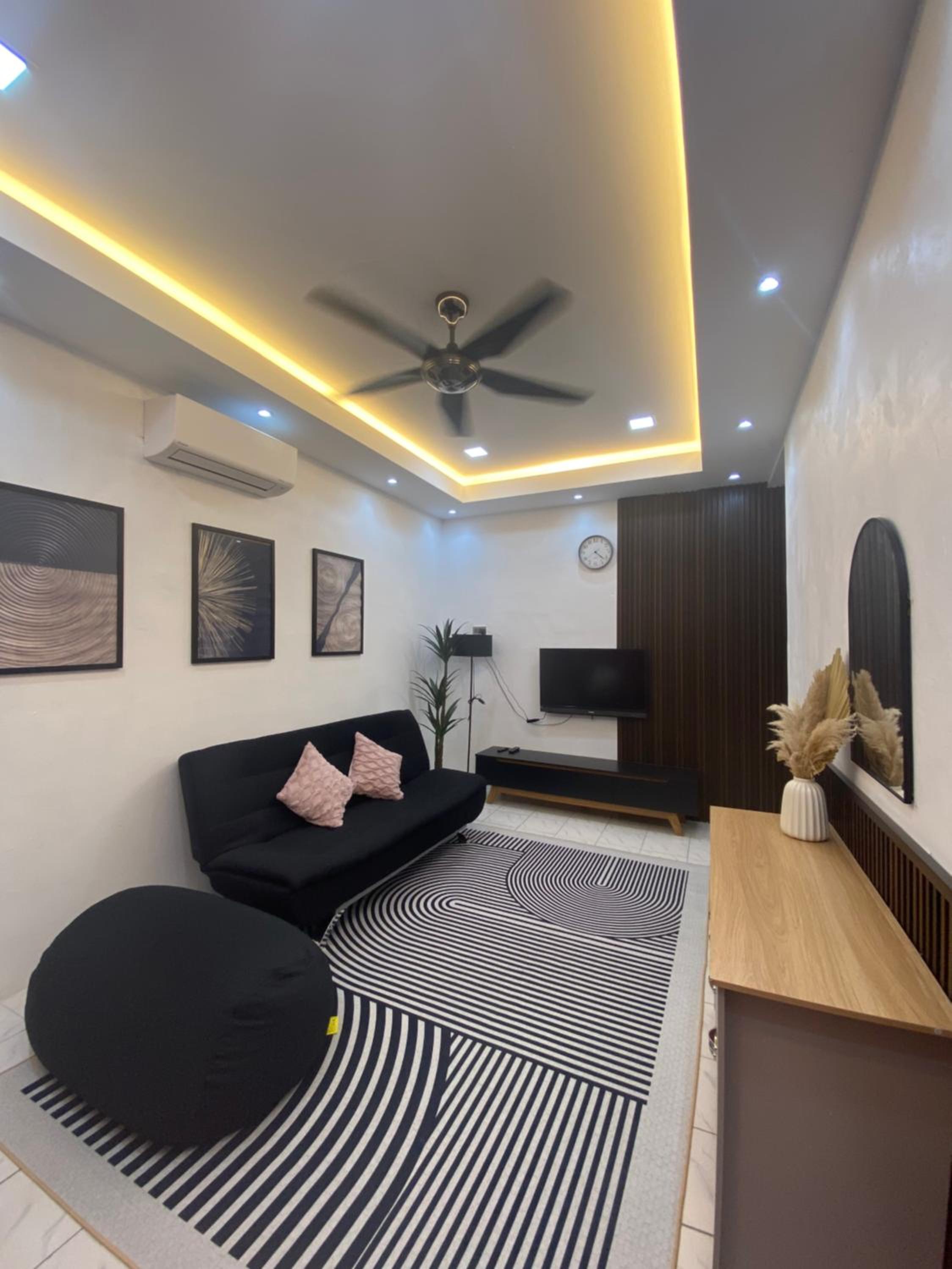 Rumah Kanda Teluk Kemang photo 1