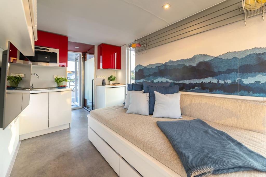 Houseboat Prague with Paddle Boat -Sail, Explore and Relax