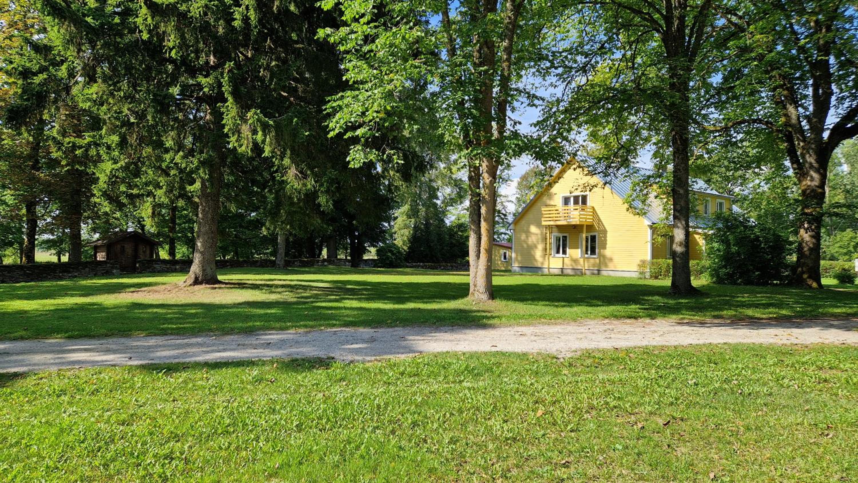 Püha Guesthouse