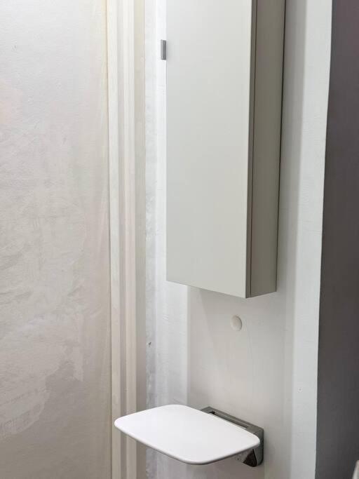 EMPORIUM,DELOFT KUCHING 2R,3Beds,1Bath,4Pax