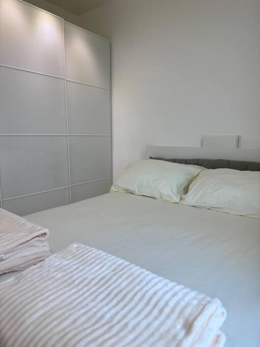 EMPORIUM,DELOFT KUCHING 2R,3Beds,1Bath,4Pax