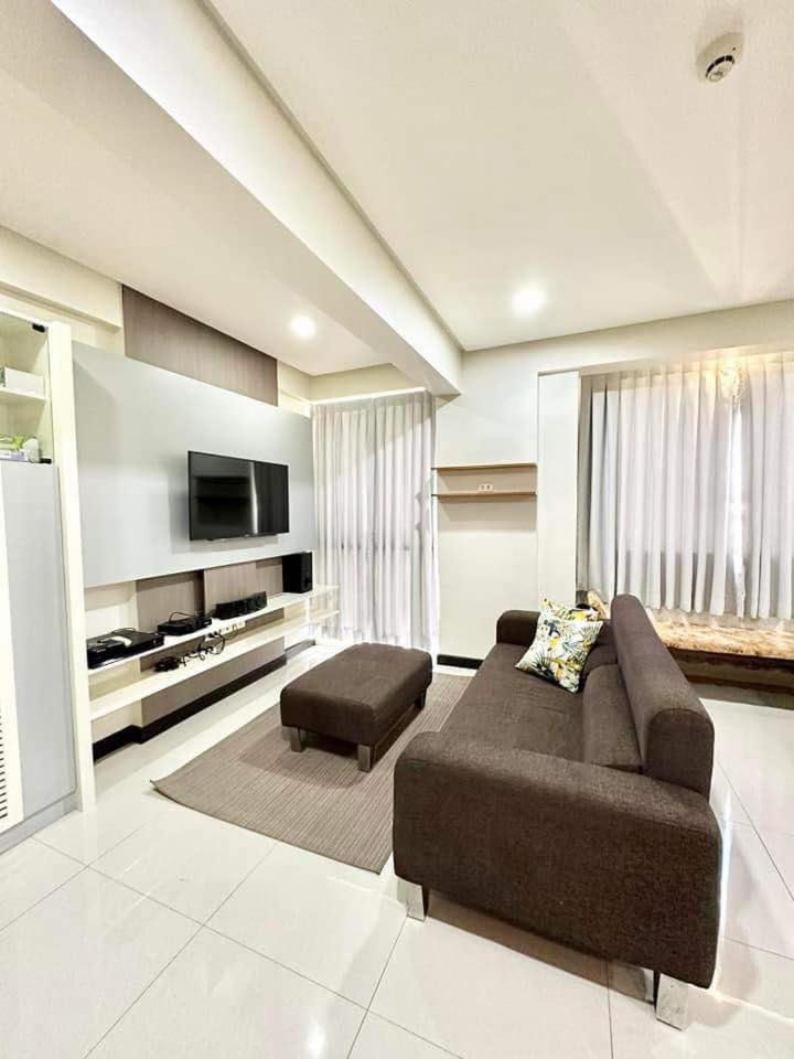 Kelsey's Homestay at Magallanes Residences Condominium view 2