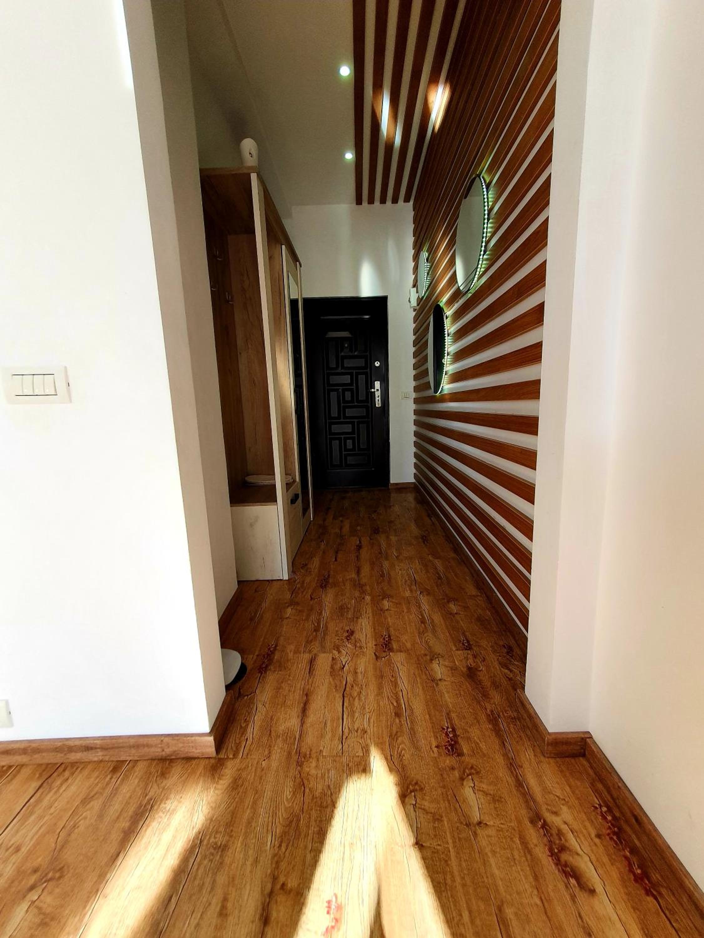 Laura Apartments Sinaia view 3