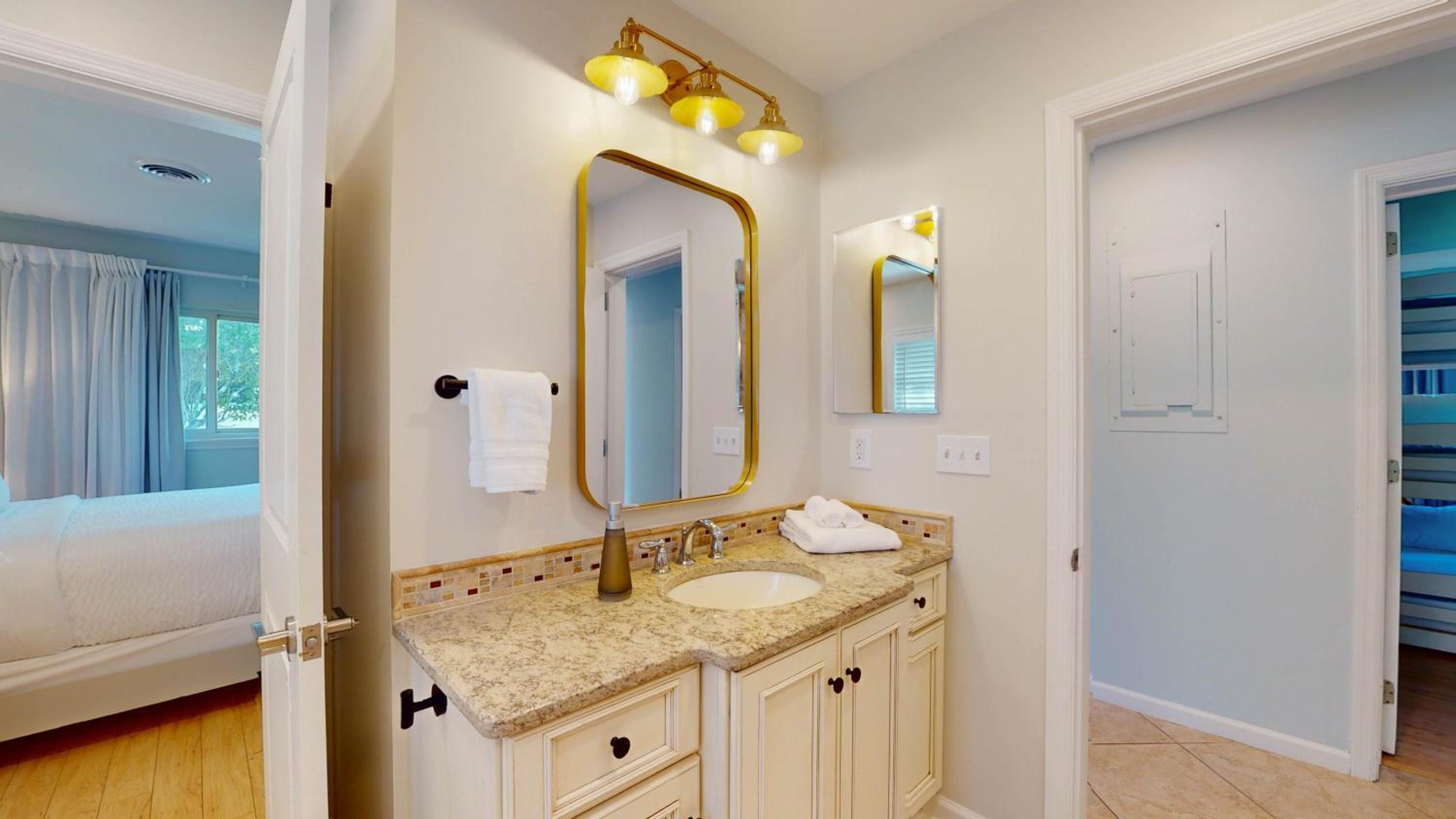 10 TYLER - 4-Bedroom Home home