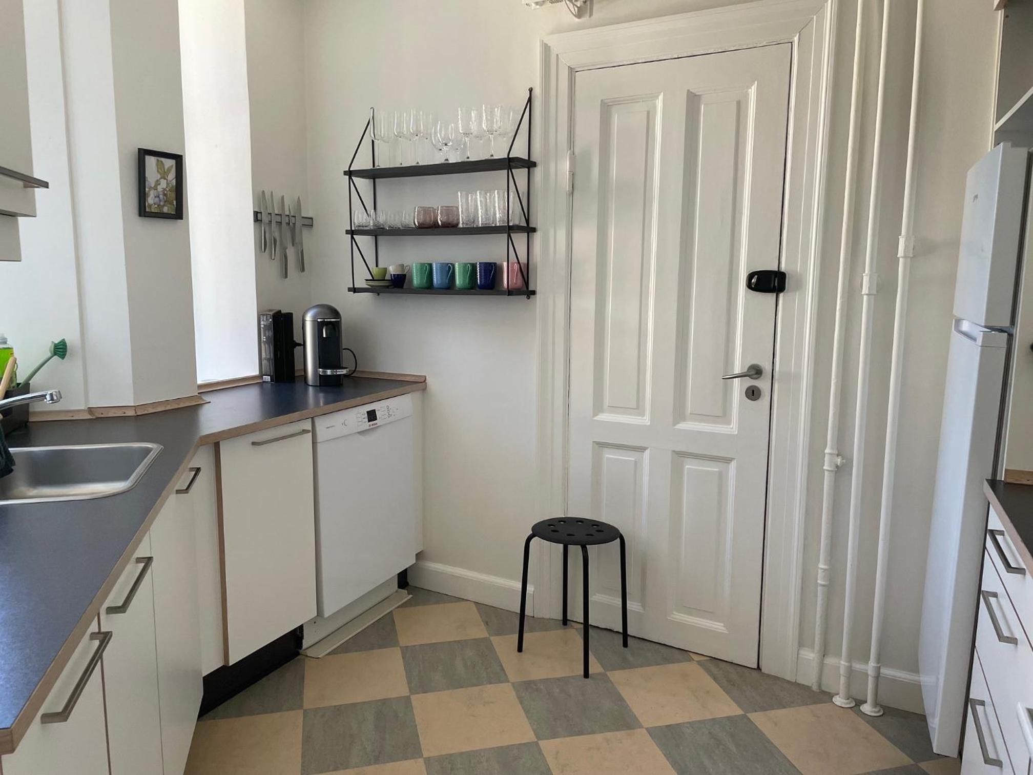Elegant Apartment with Prime Location in Østerbro