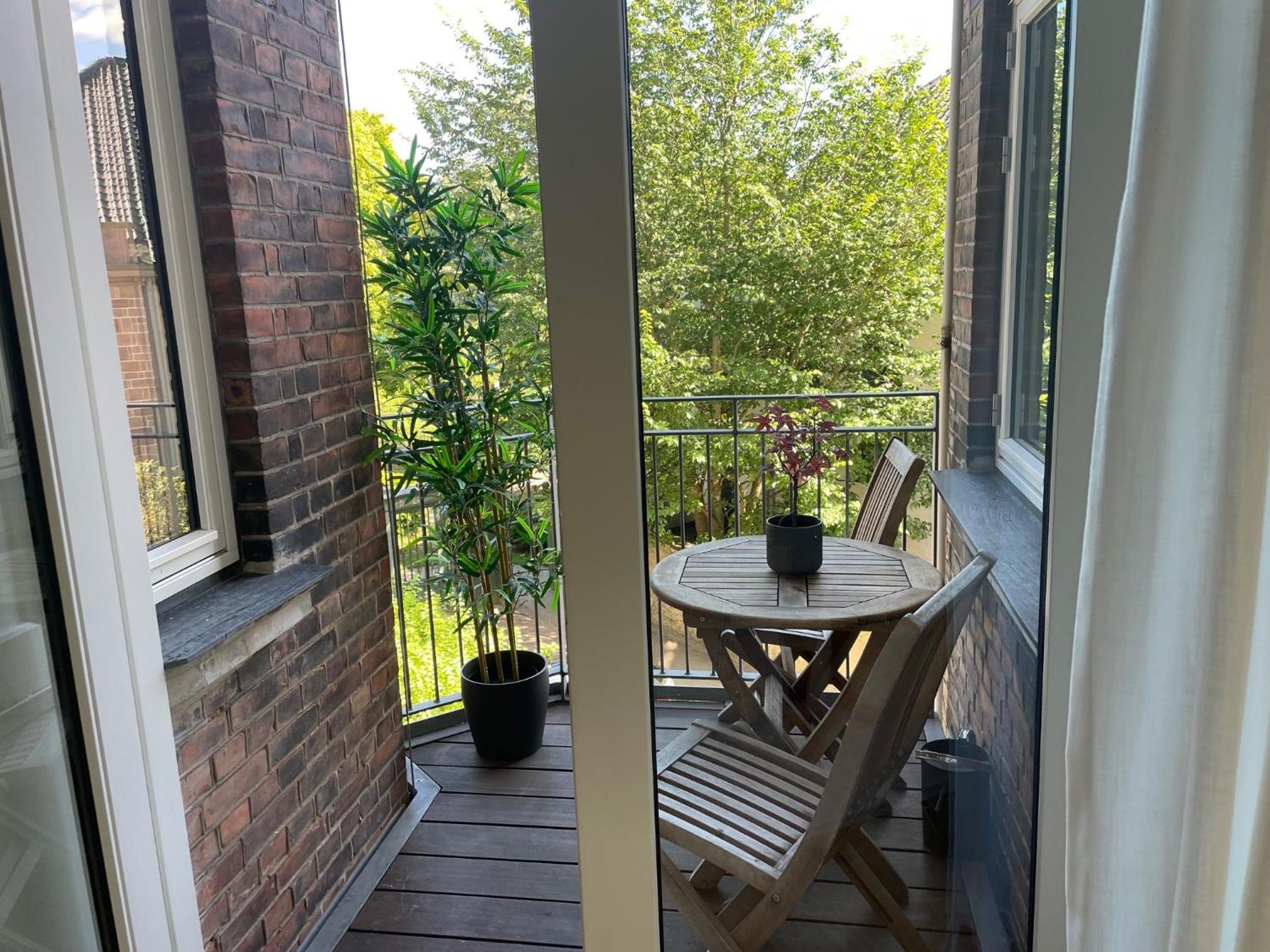 Elegant Apartment with Prime Location in Østerbro