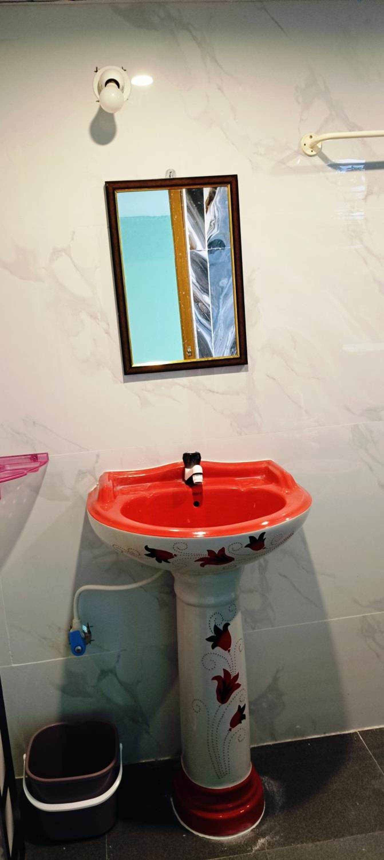 Mariette Roshni Homestay Hampi