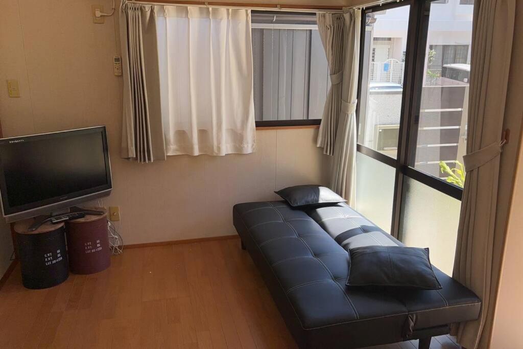 Yonamine House