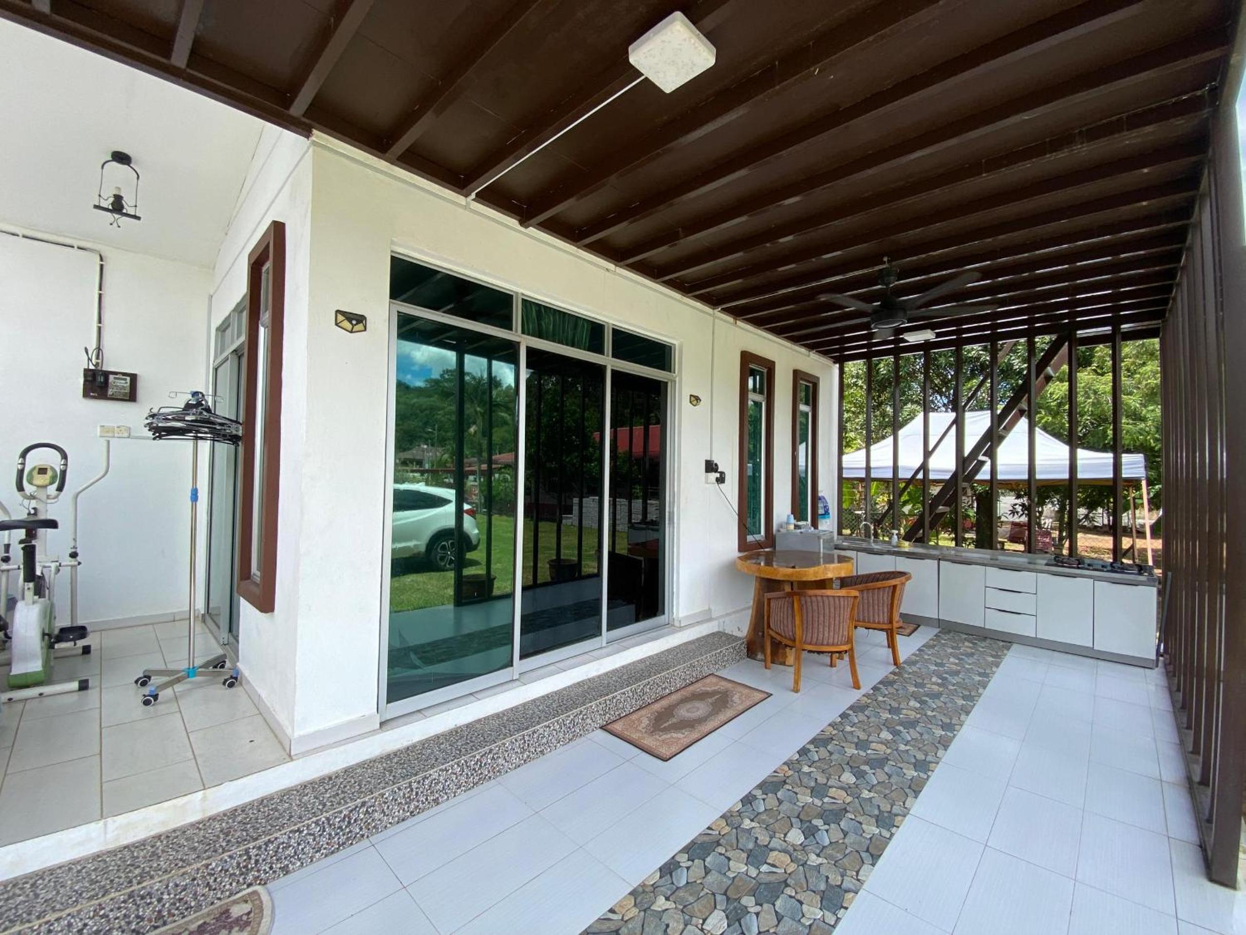 HOMESTAY JERAI GEOPARK photo 2