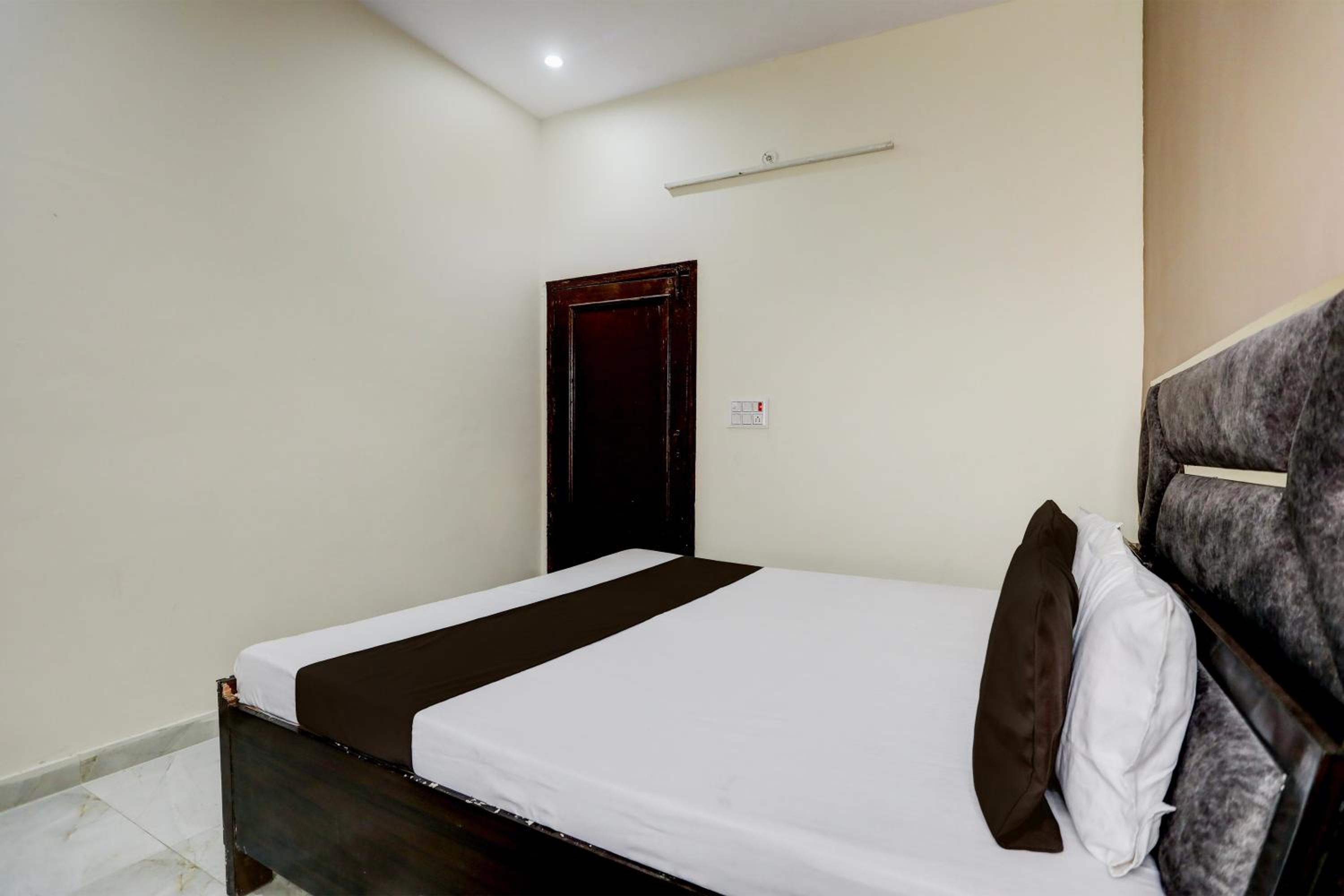 Hotel O The Happy Homestay