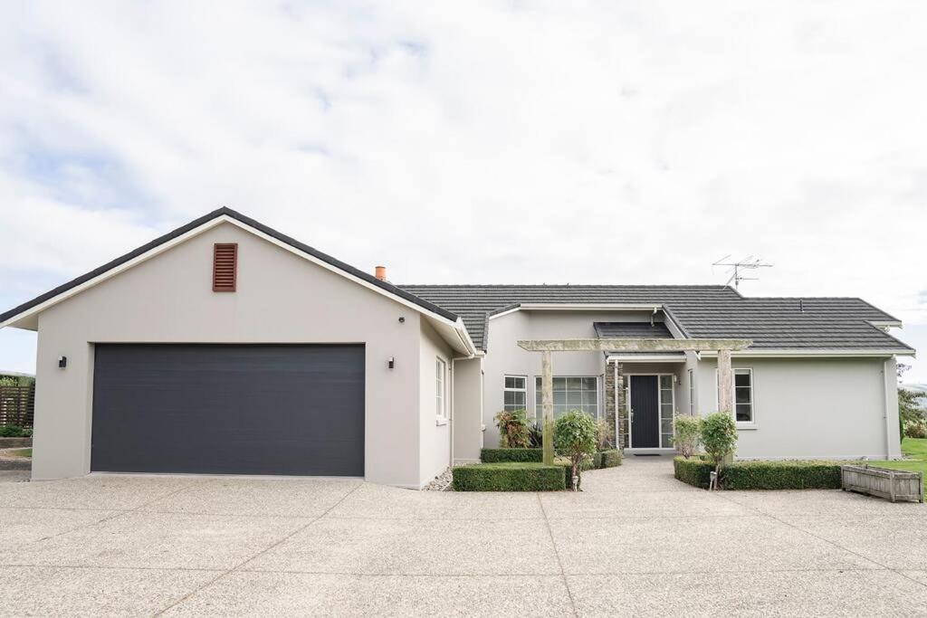 Meadowbank Taieri View view 4