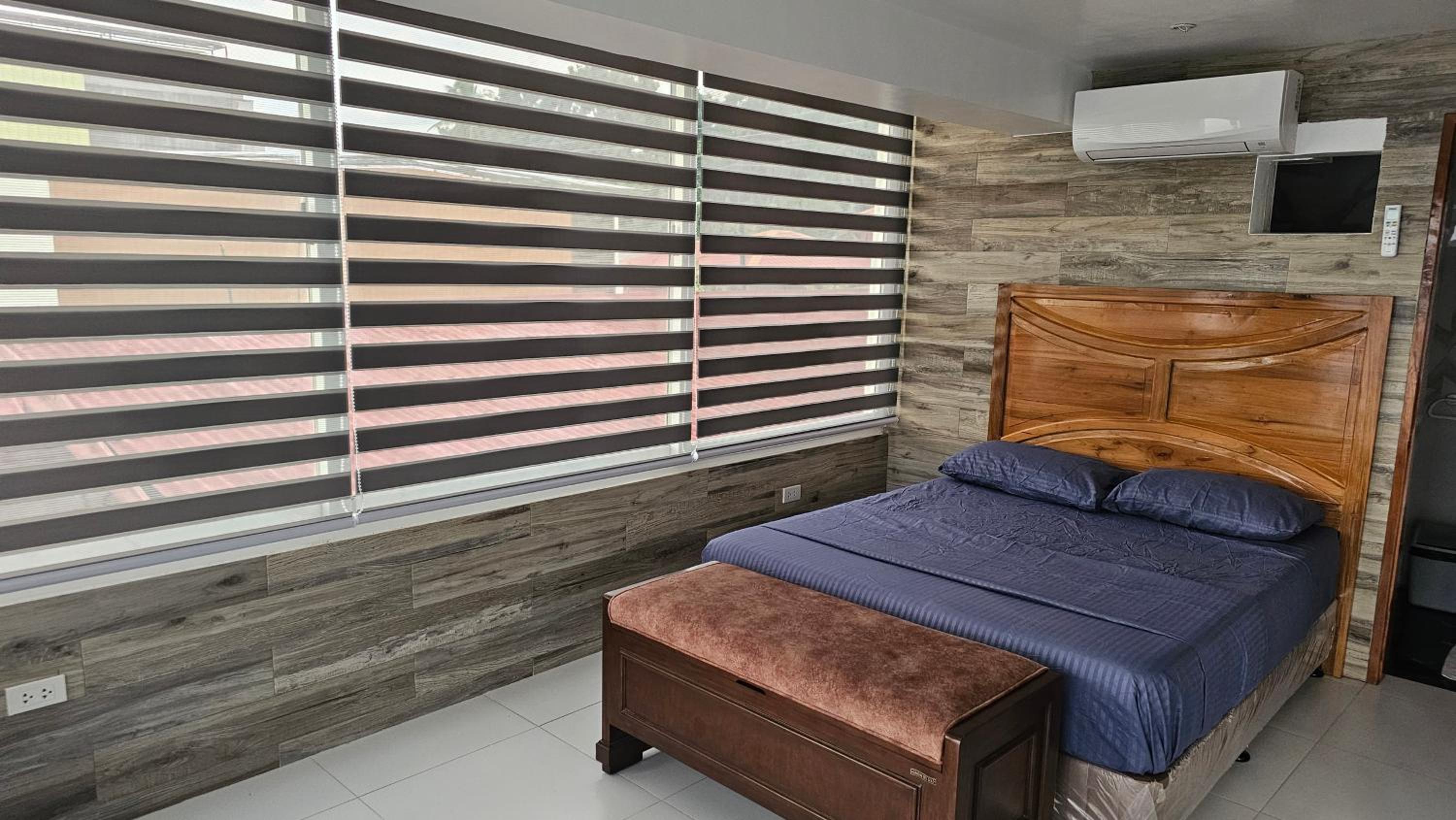 Lydia's House, Samal beach front apartments