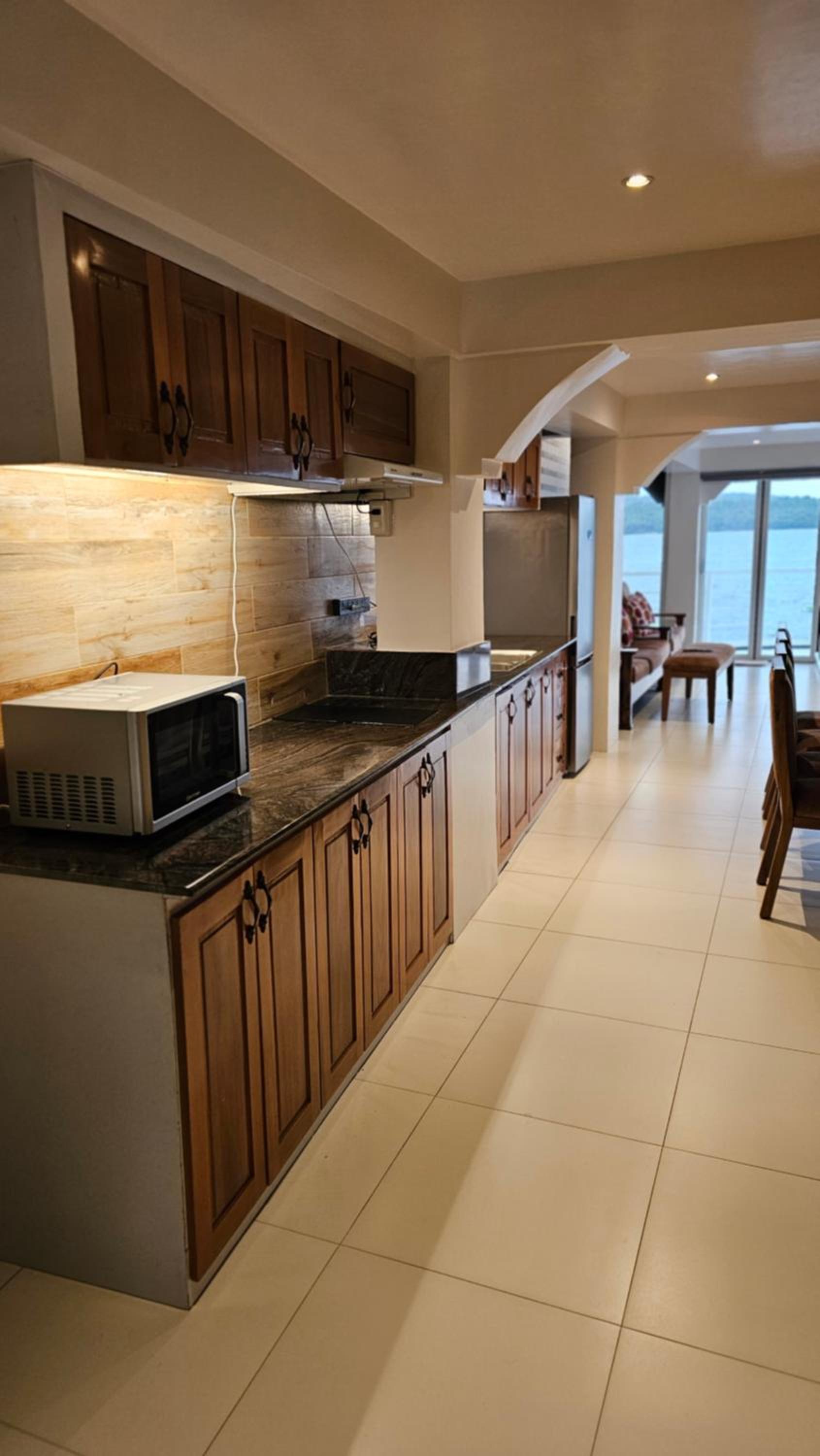 Lydia's House, Samal beach front apartments