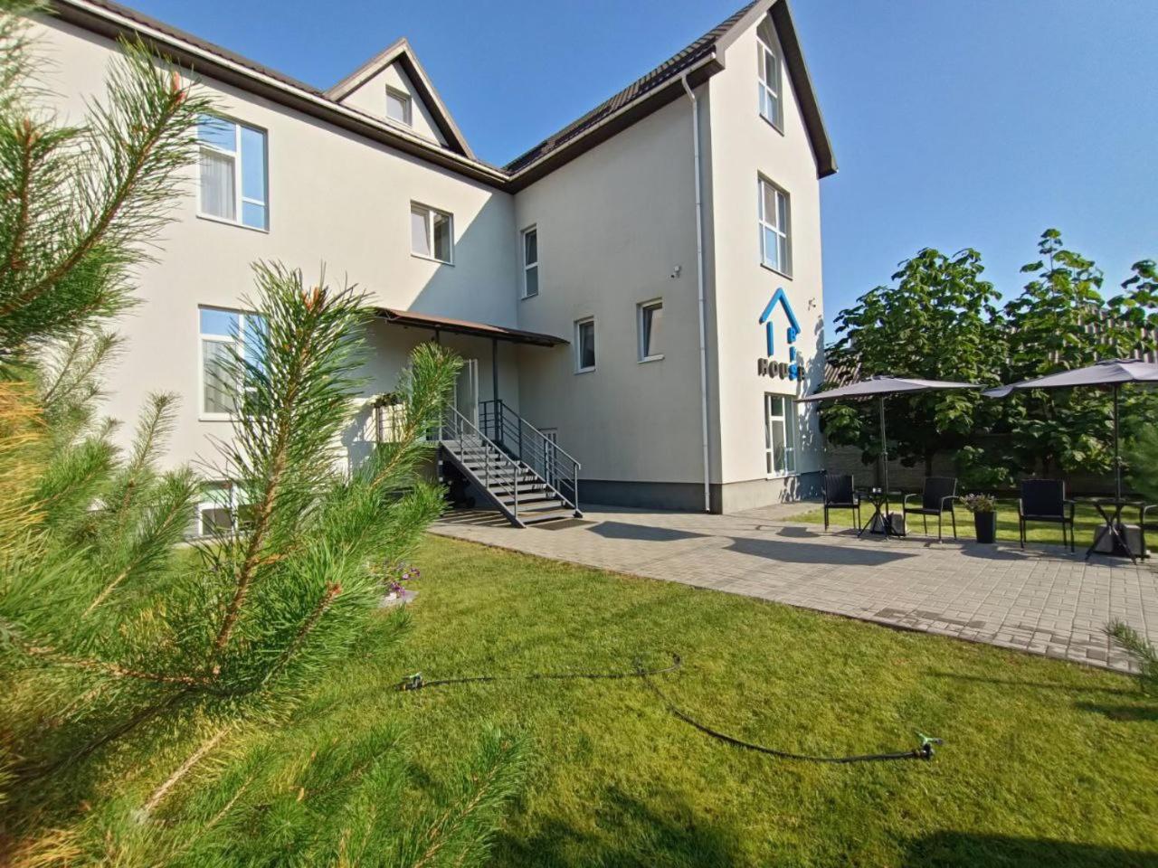 Apartments Bis House