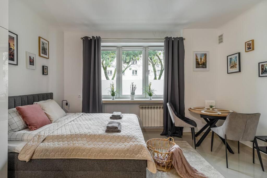 Urban Chic - Studio Apartment - City Center&Orla