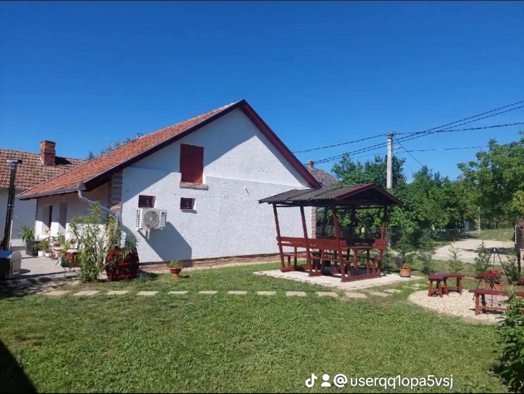 Villanegra Vendégház Abádszalók