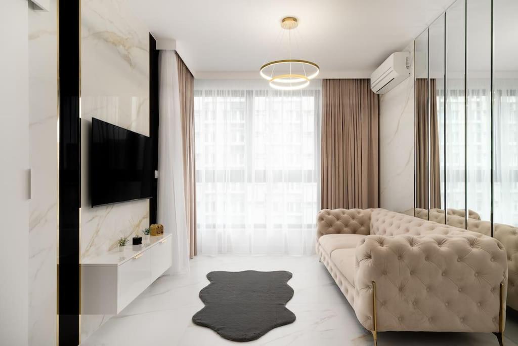 Urban Chic - Grzybowska 37 - Luxury Warsaw Stays