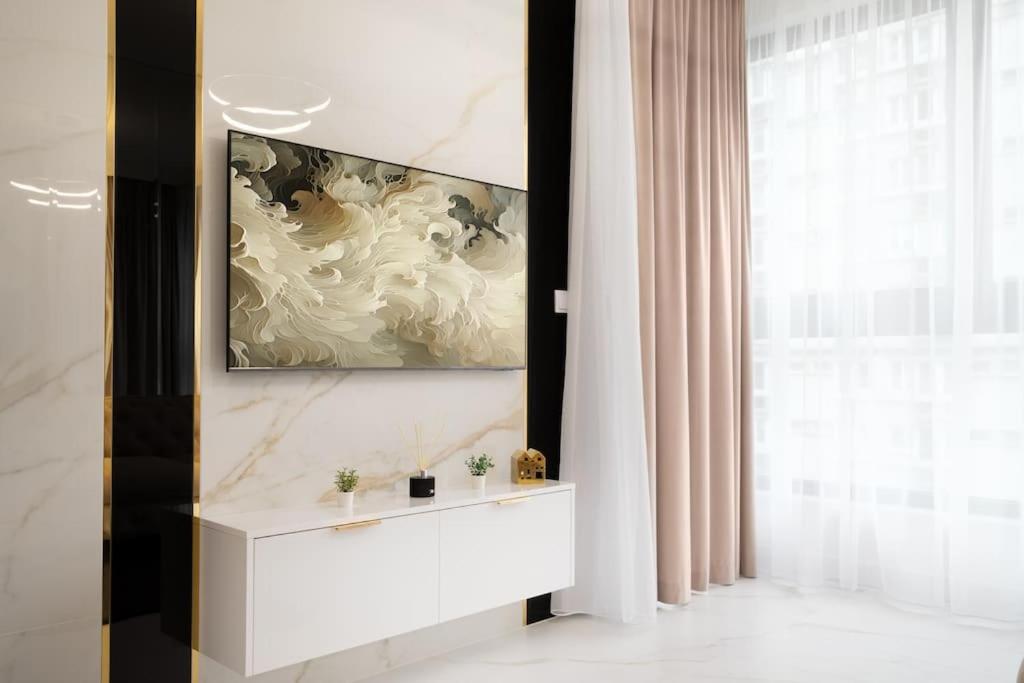 Urban Chic - Grzybowska 37 - Luxury Warsaw Stays