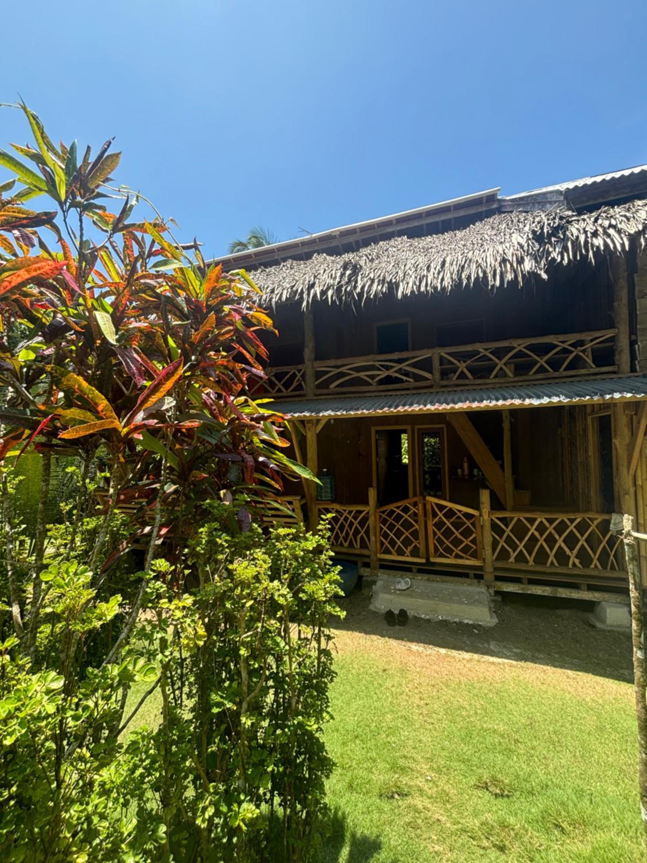 Moile Moile Surfcamp