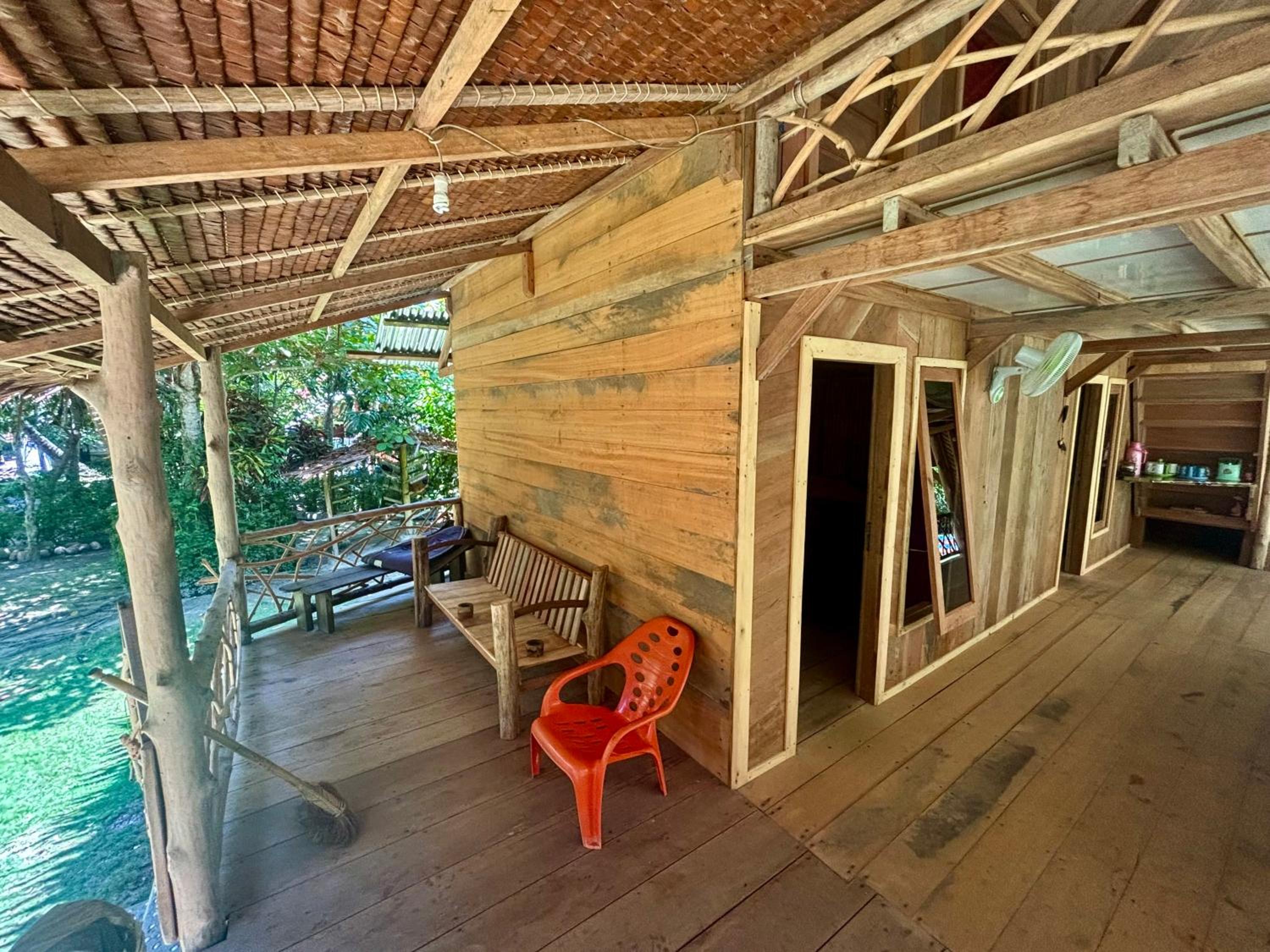 Moile Moile Surfcamp
