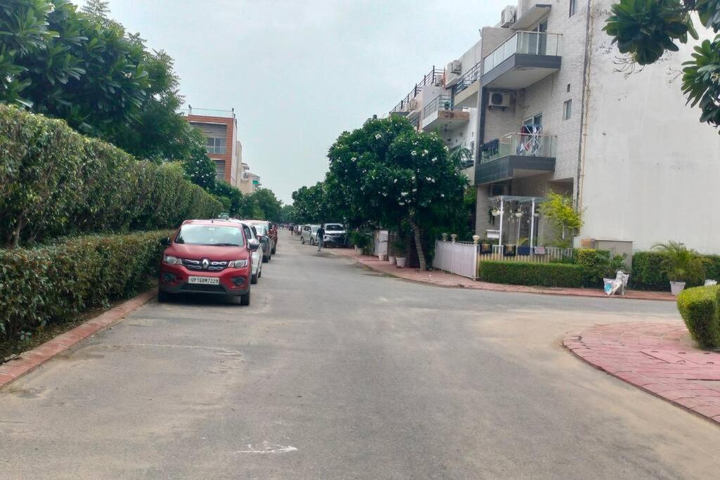 Cozy 3BHK villa with terrace view 5