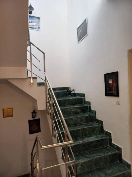 Photo 34