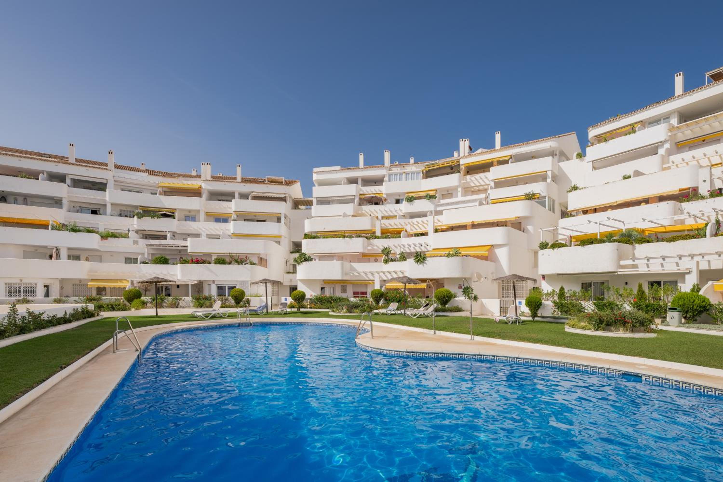 MARBELLA LUXURY APARTAMENT El Dorado Puerto Banús, Nueva Andalucia, 4 bedrooms view 4