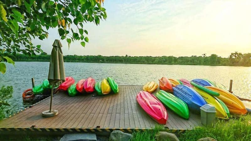 Haven in Hanoi - Brand new, super green and amazing sunset view homestay 20min by bus to Hanoi center