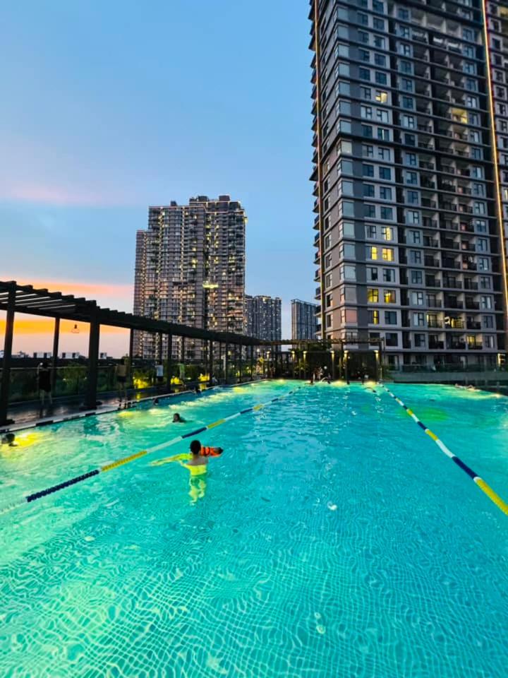 Haven in Hanoi - Brand new, super green and amazing sunset view homestay 20min by bus to Hanoi center