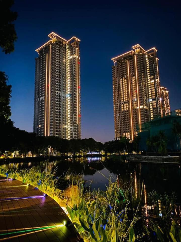 Haven in Hanoi - Brand new, super green and amazing sunset view homestay 20min by bus to Hanoi center