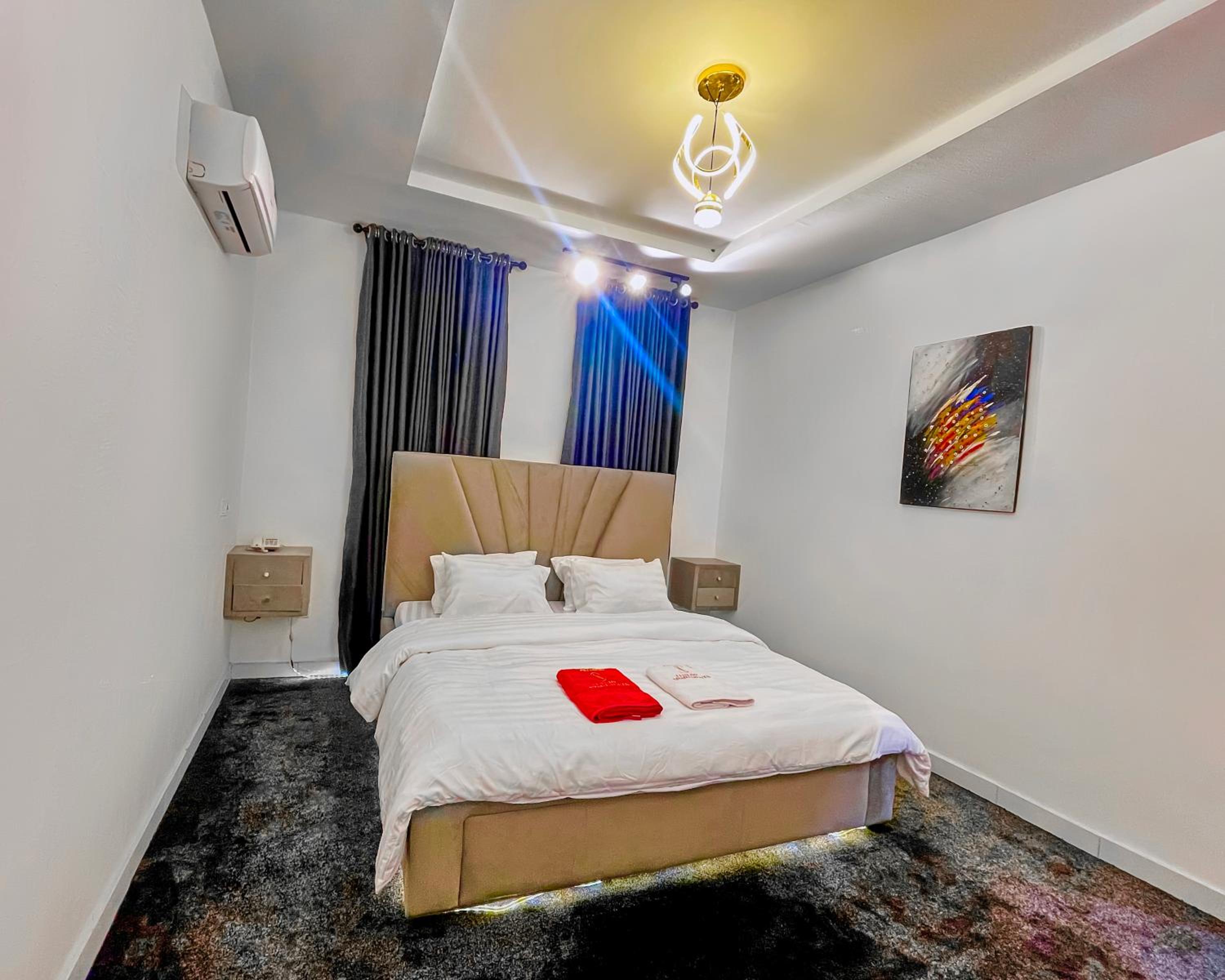 Premium Luxury Apartments view 3