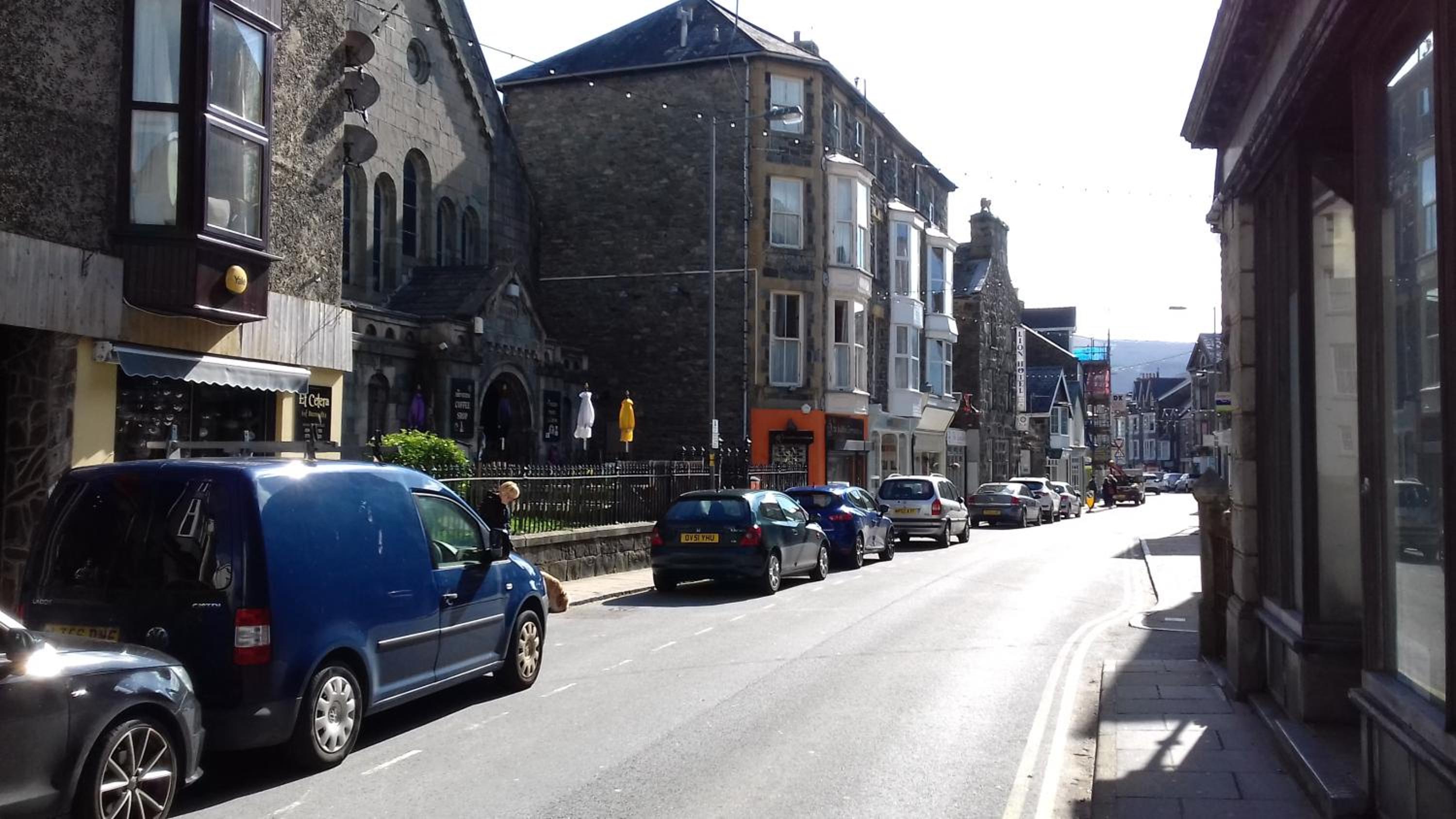 Ground Floor Barmouth Centre Apartment With Garden view 3