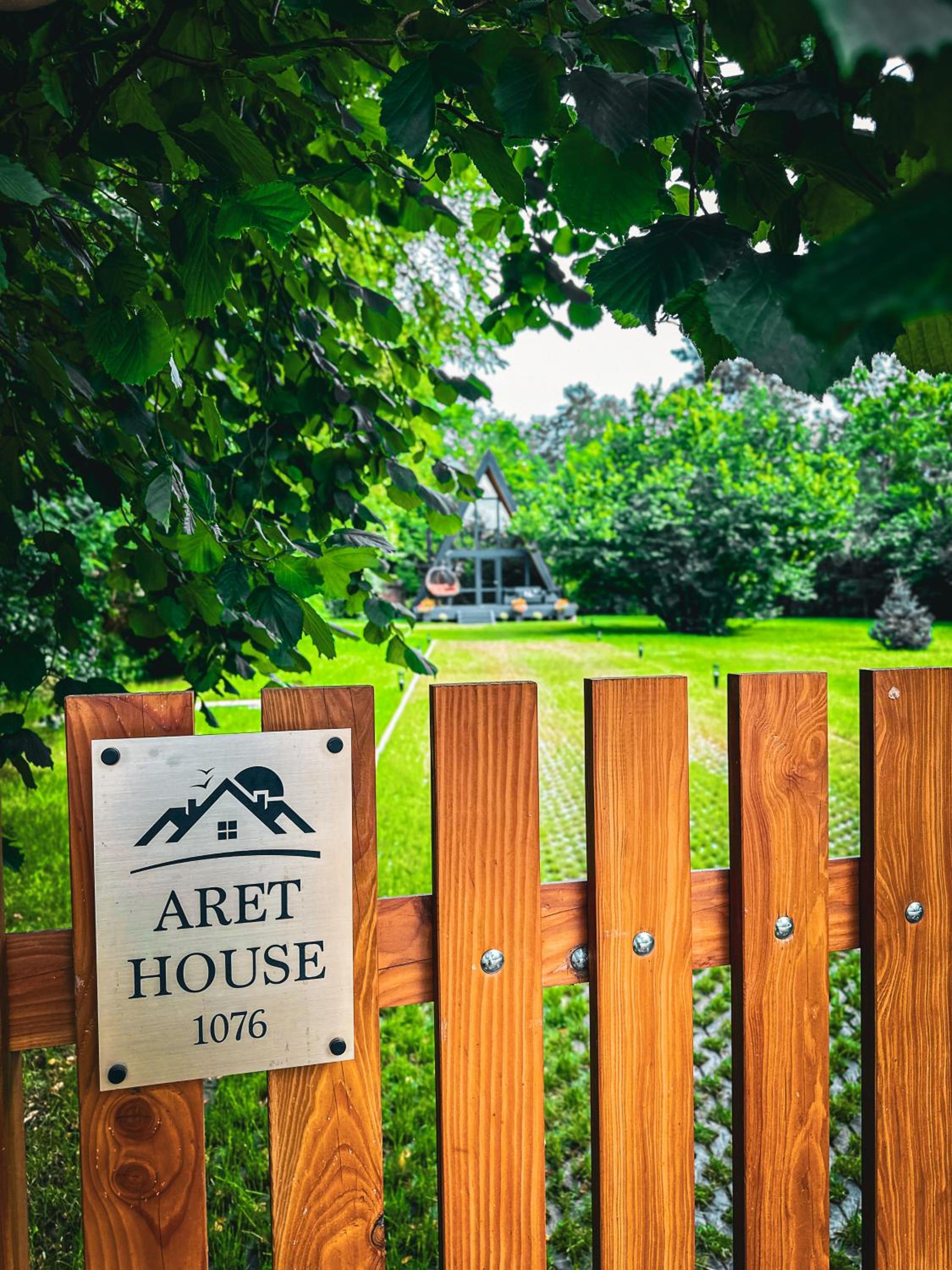 Aret House