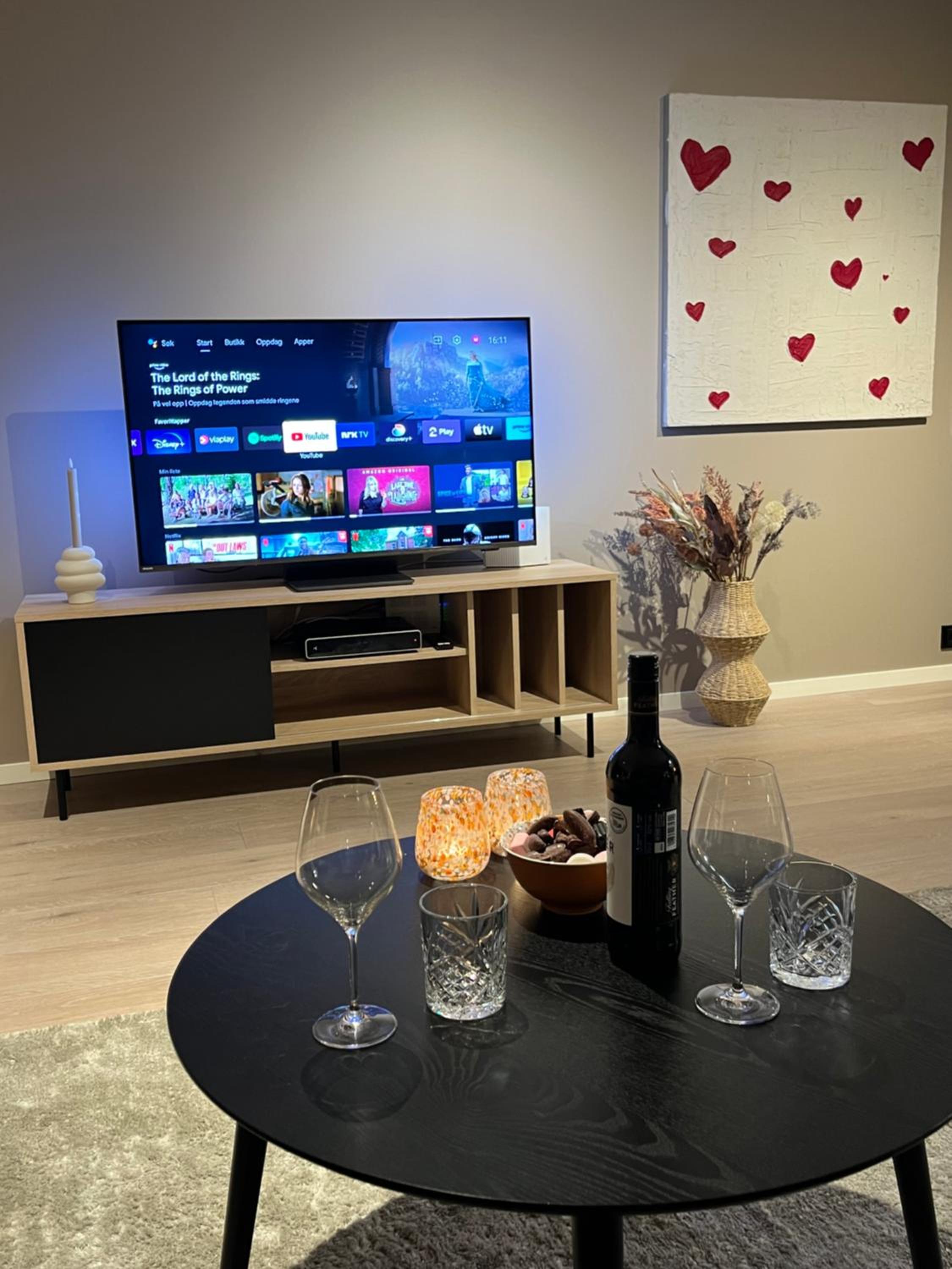 Room for rent in Tromsø - Close to everything - Good facilities view 2