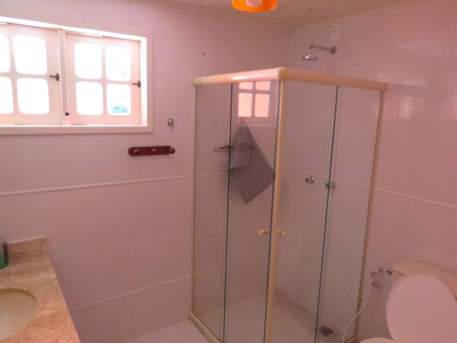 Linda casa em Mury,com riacho e lareira