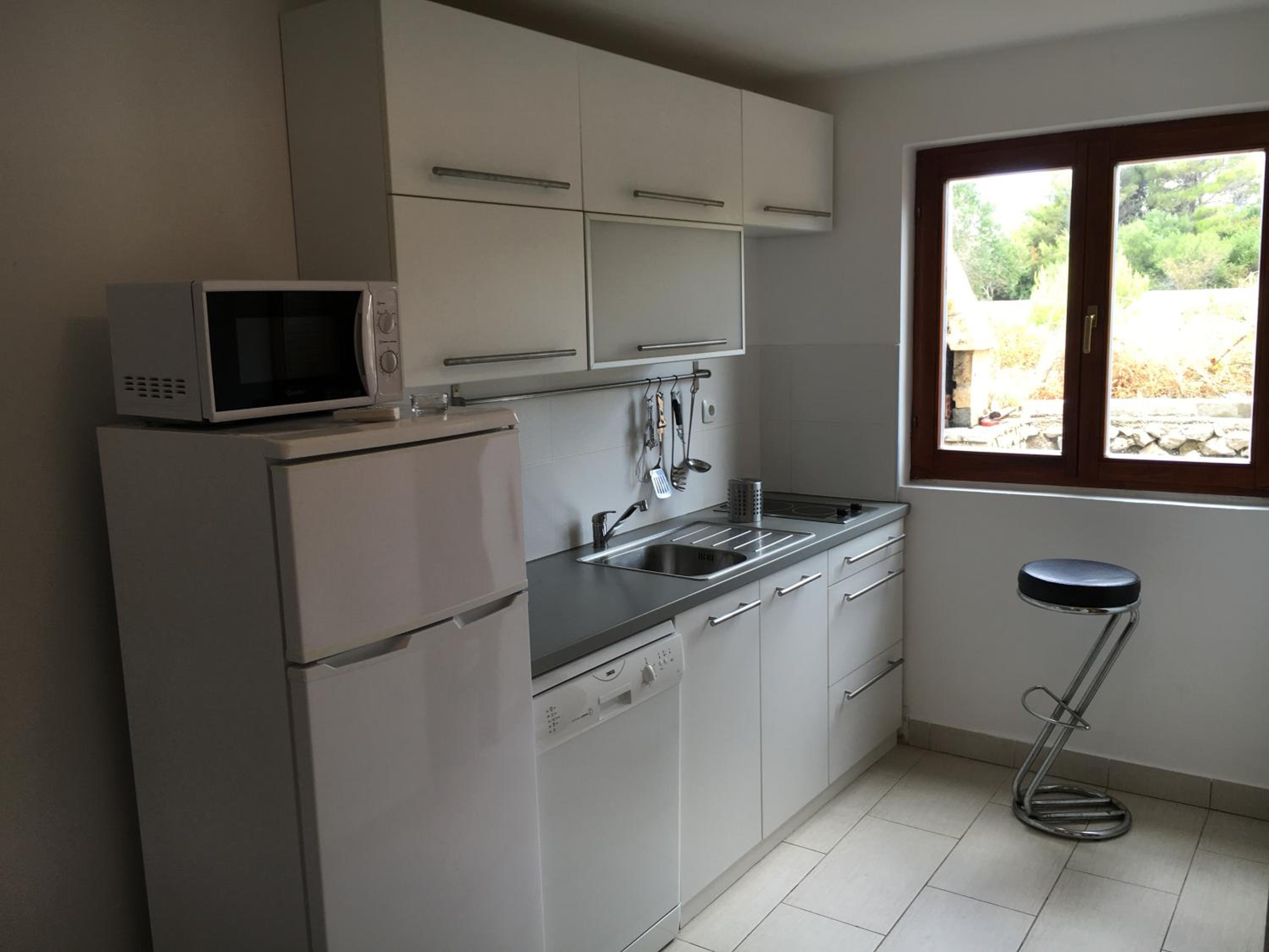 Apartments Jakišnica
