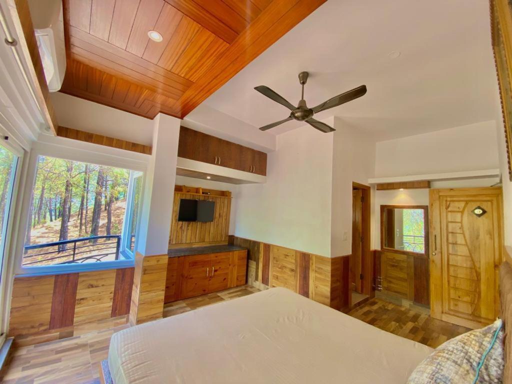Wisteria Winds Villa
