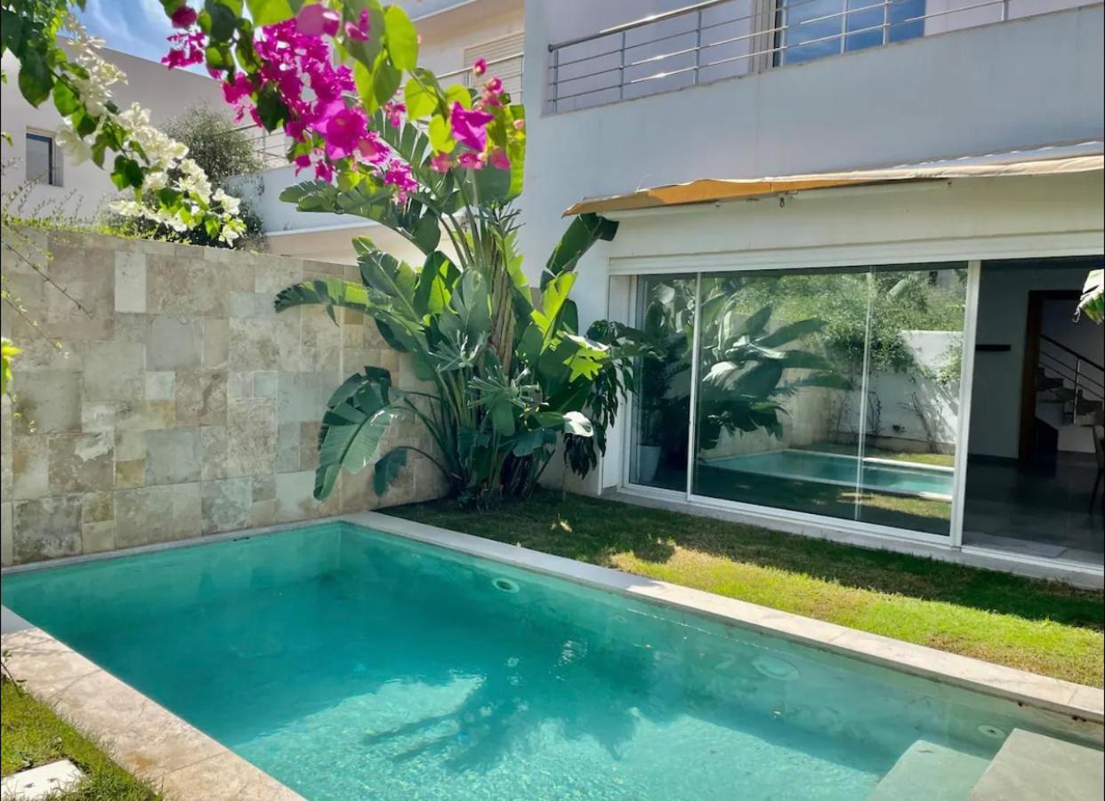 Gammarth Vacations - Superbe villa balneaire avec piscine proche de la plage et la mer - Property Image 1