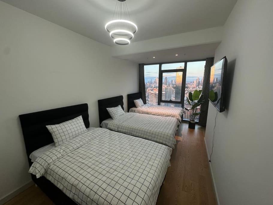 Most lavish apt 40 Floor skyviwe ist