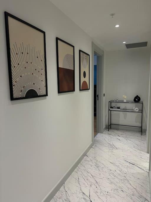 Most lavish apt 40 Floor skyviwe ist