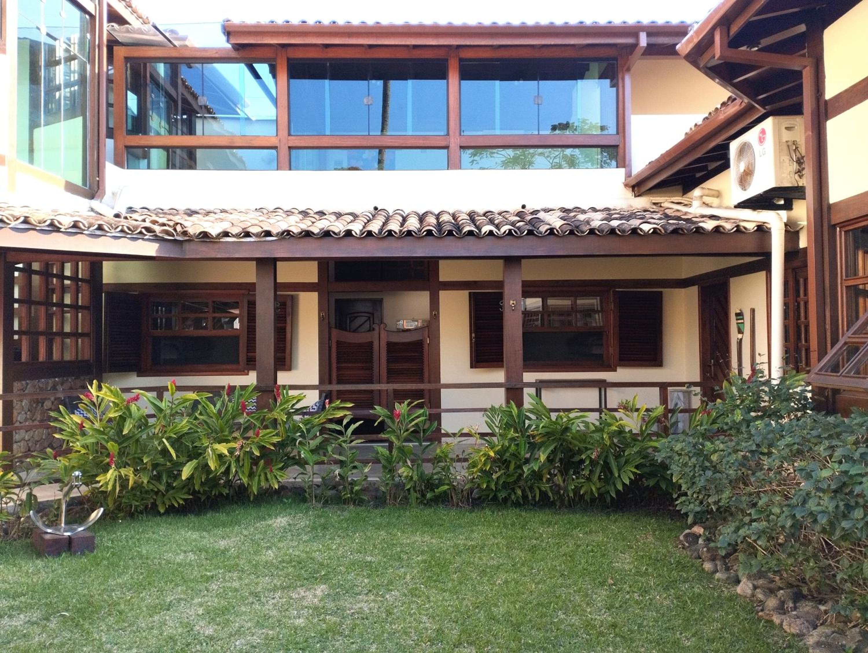 Pereque Beach House