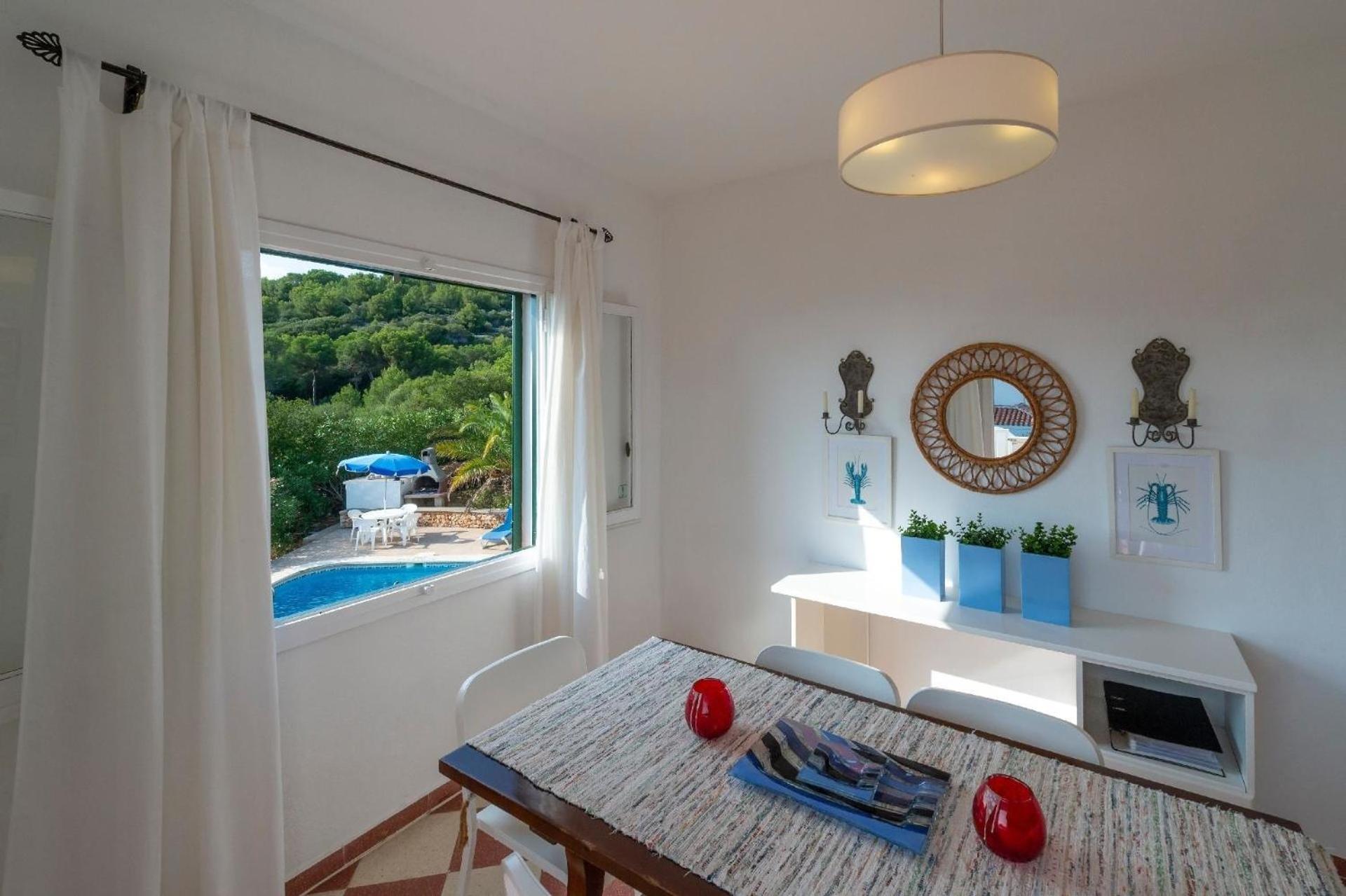 Moderne, frische Familienvilla Allondra