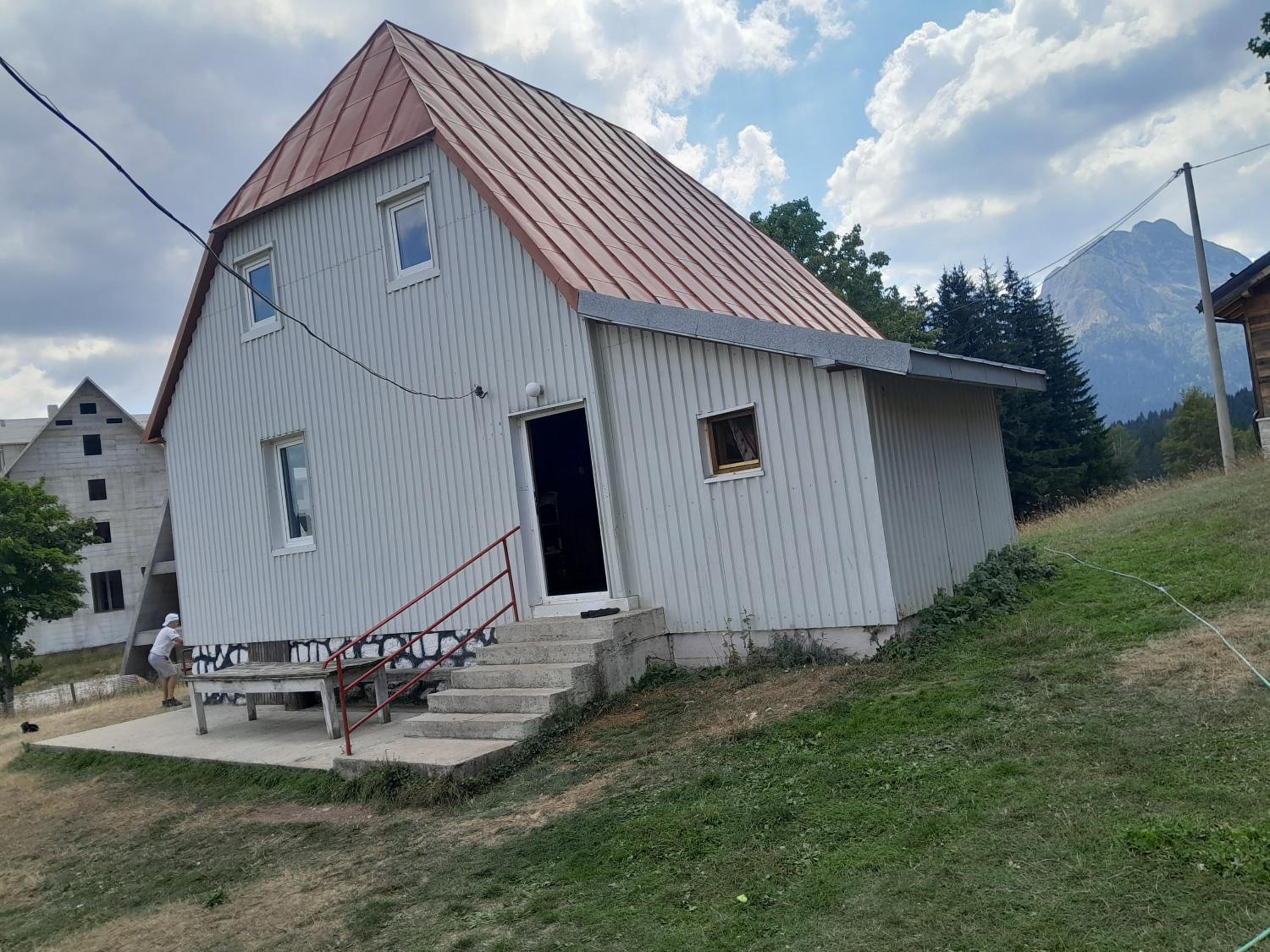 Photo 6