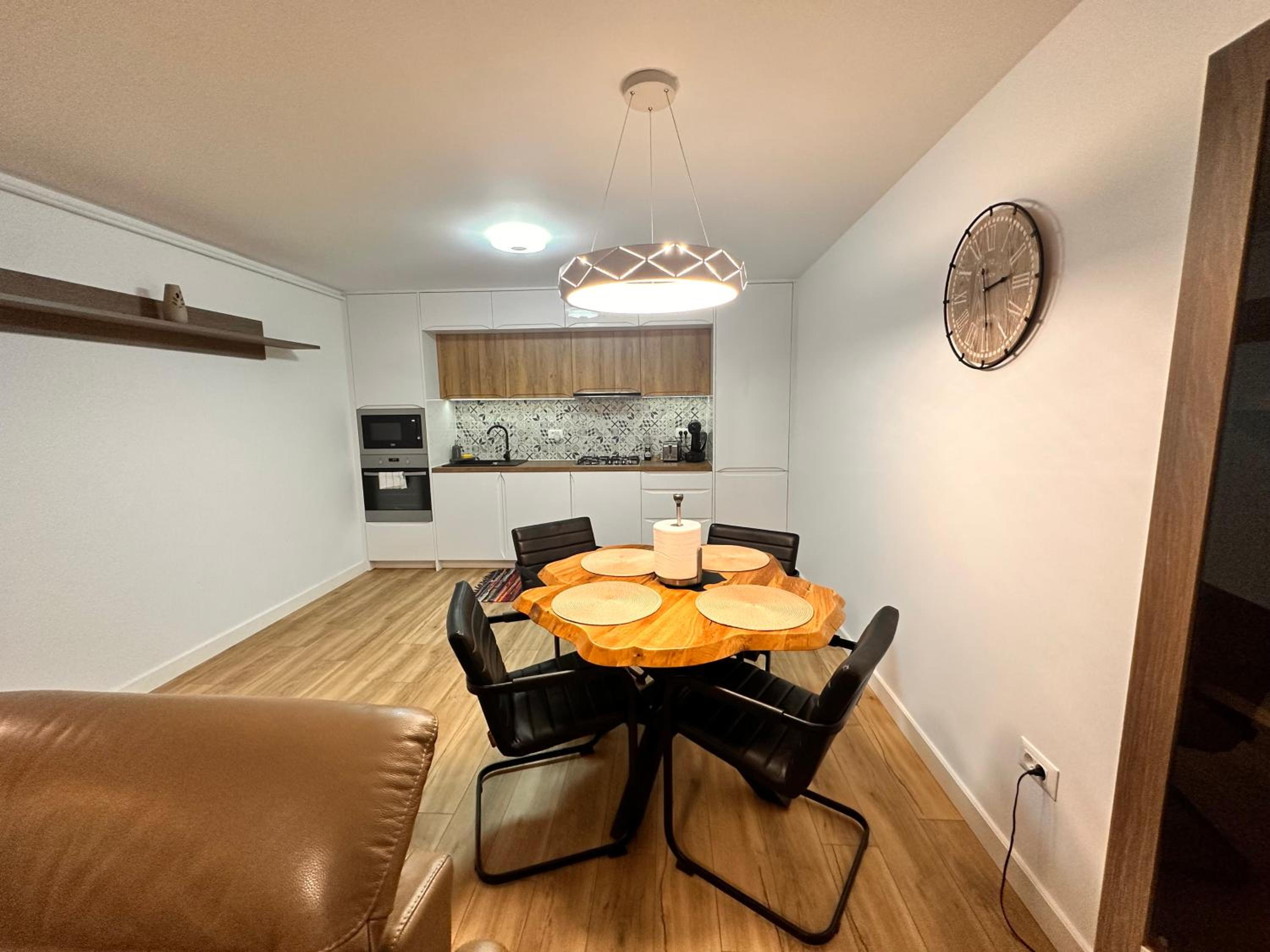 Apartament Spatios, Parcare in Curte Privata view 3