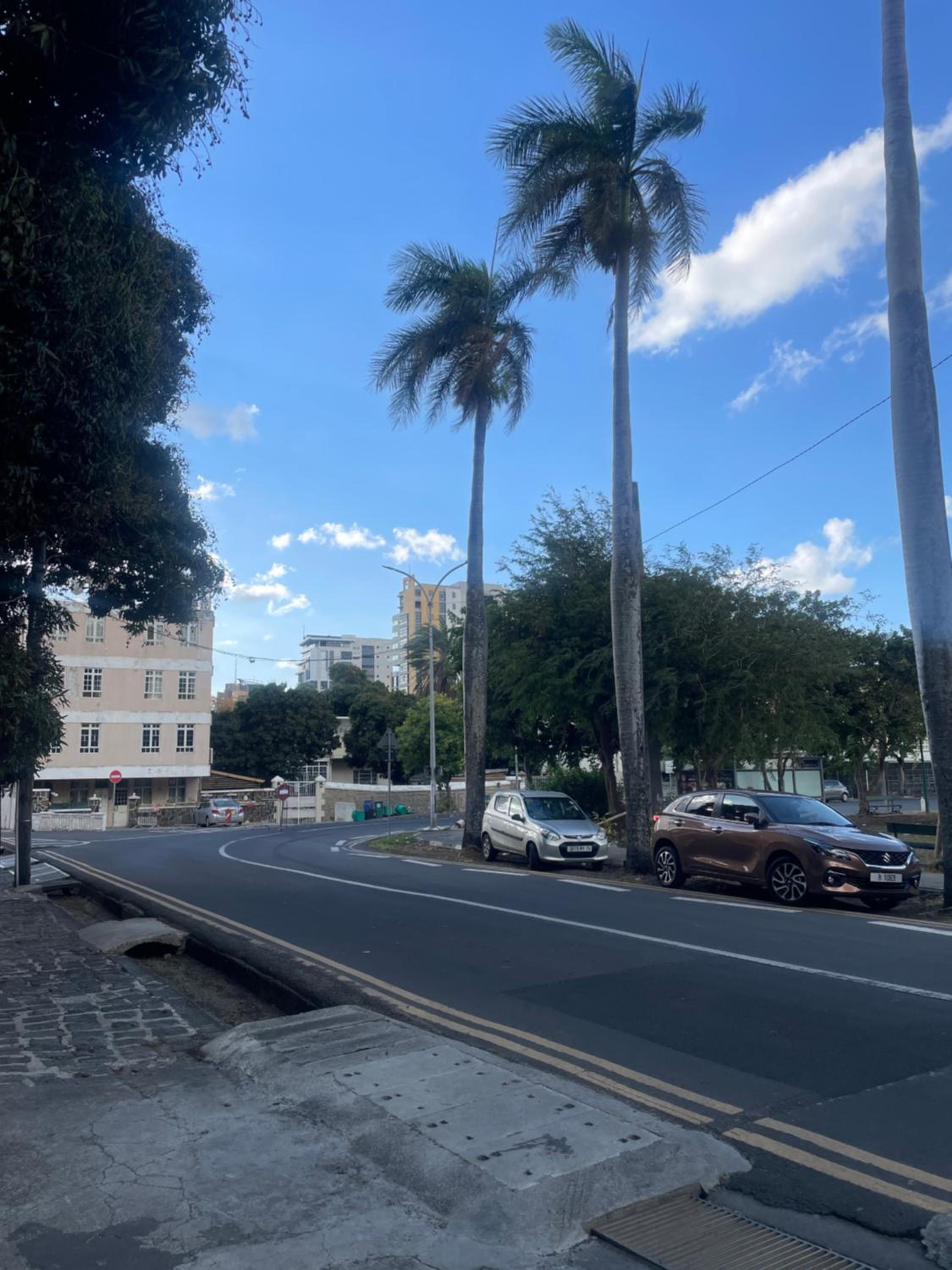 Casa LeValois - Hidden Garden Oasis in Port-Louis view 2