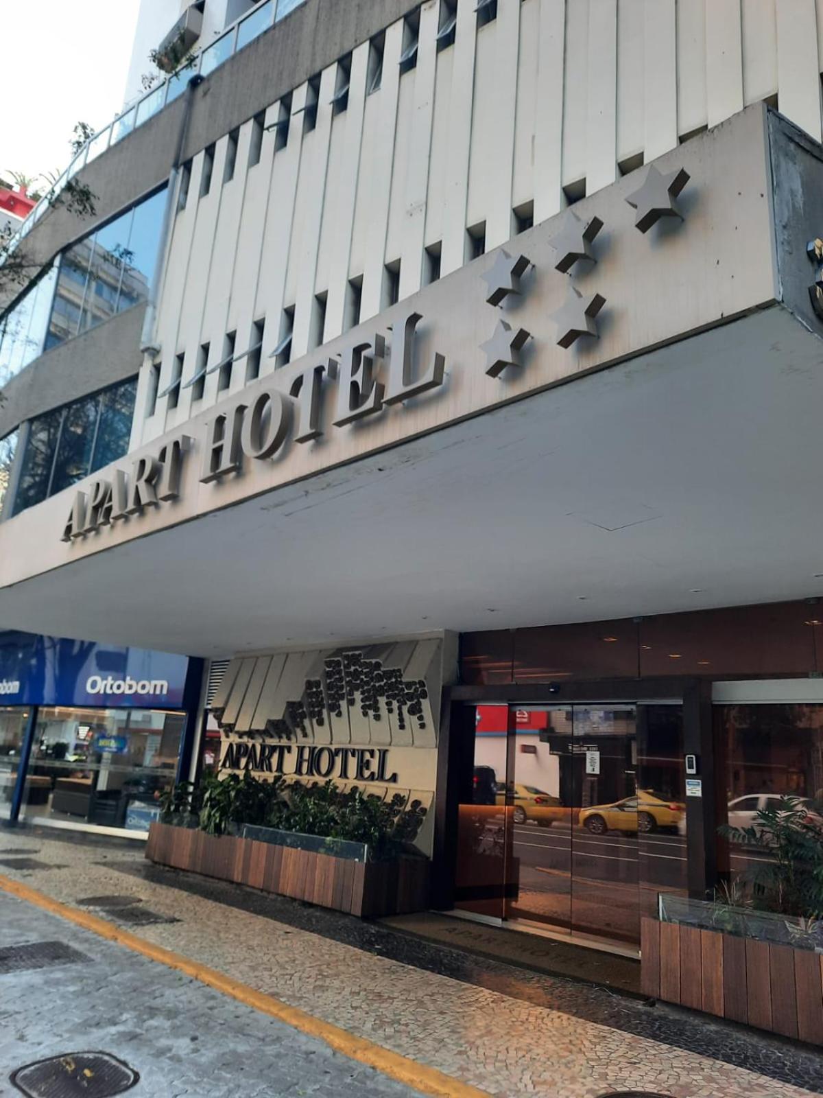 Flat - Melhor localização em Copacabana com vista para o Cristo e Estacionamento