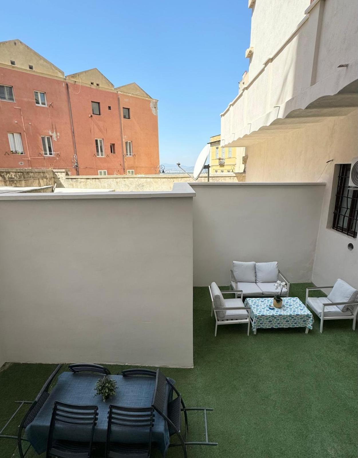 Casa Leonardo, a panoramic view of Cagliari with free car parking photo 3